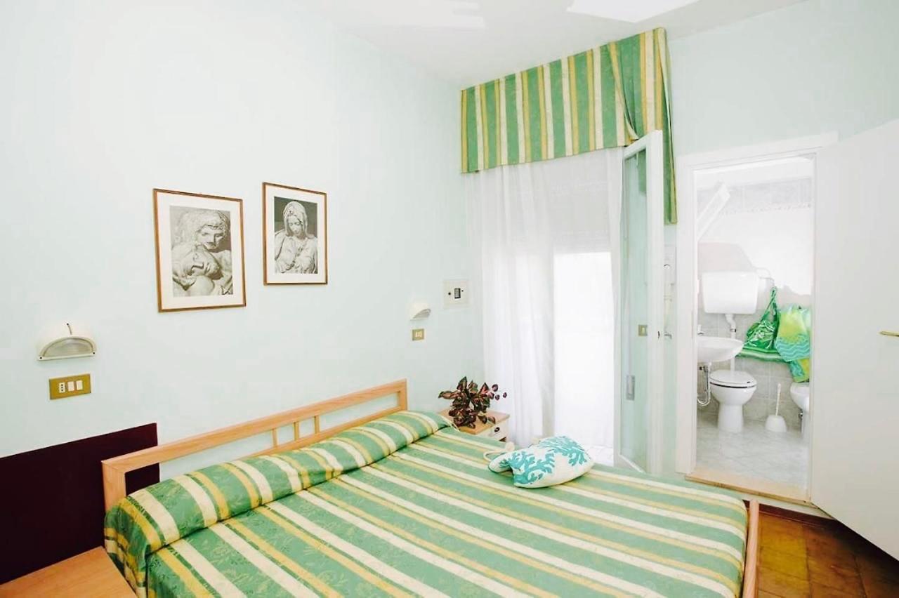 Hotel King Cesenatico Exterior photo