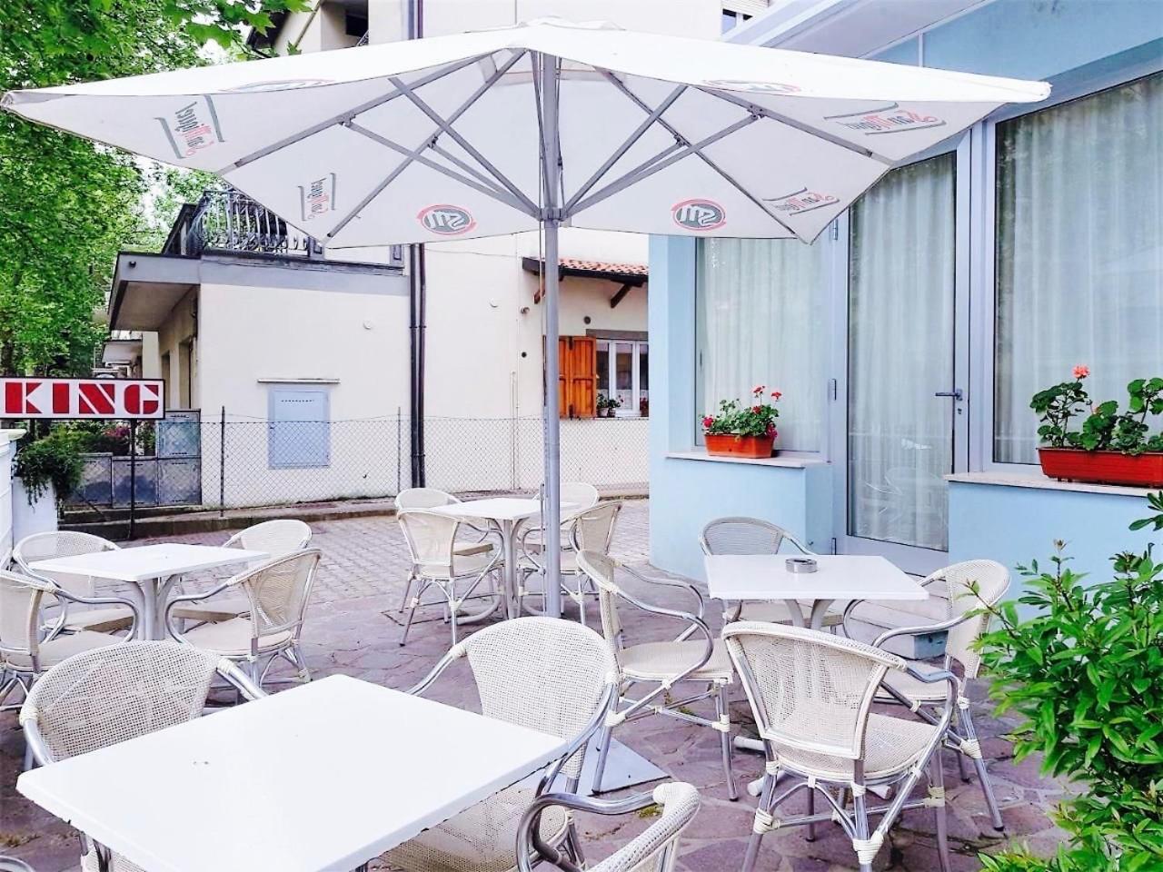 Hotel King Cesenatico Exterior photo