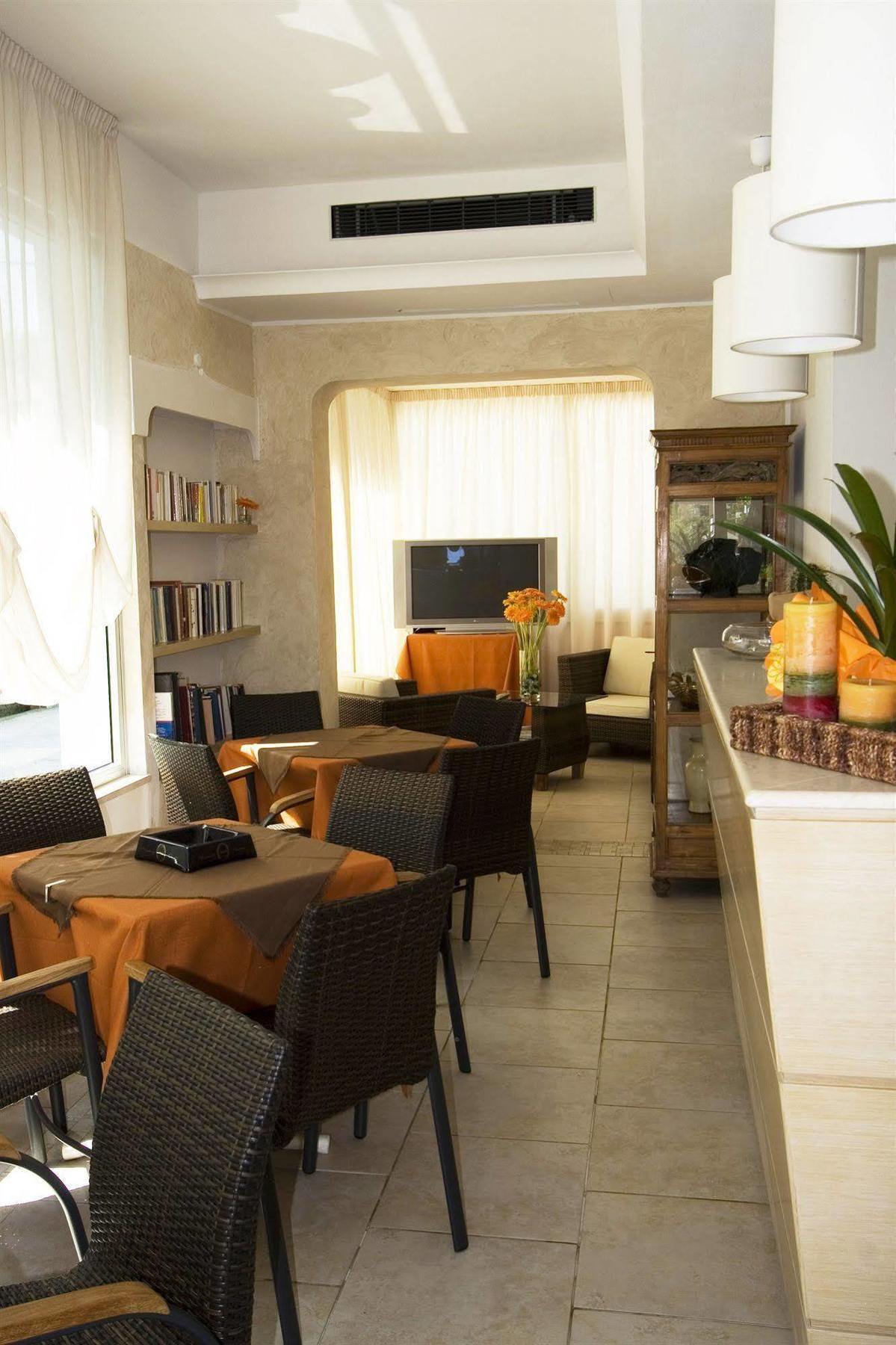 Hotel King Cesenatico Exterior photo